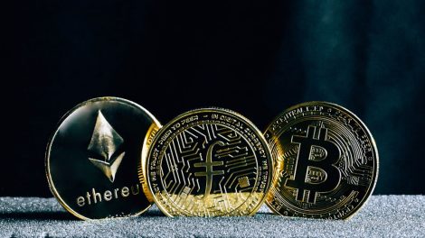 Photo Coinbase Craze: Demystifying Popular Cryptocurrency Platforms